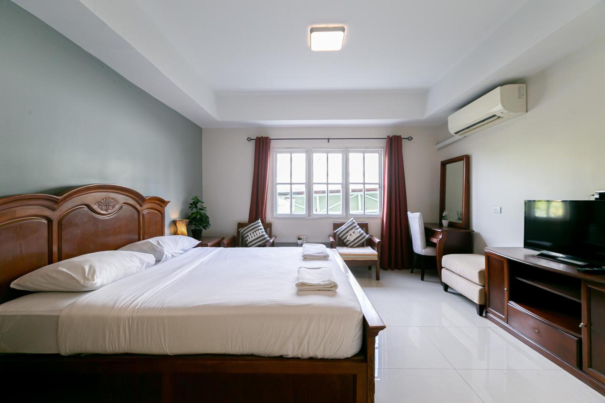 Wong Amat House Hotel Pattaya Bagian luar foto