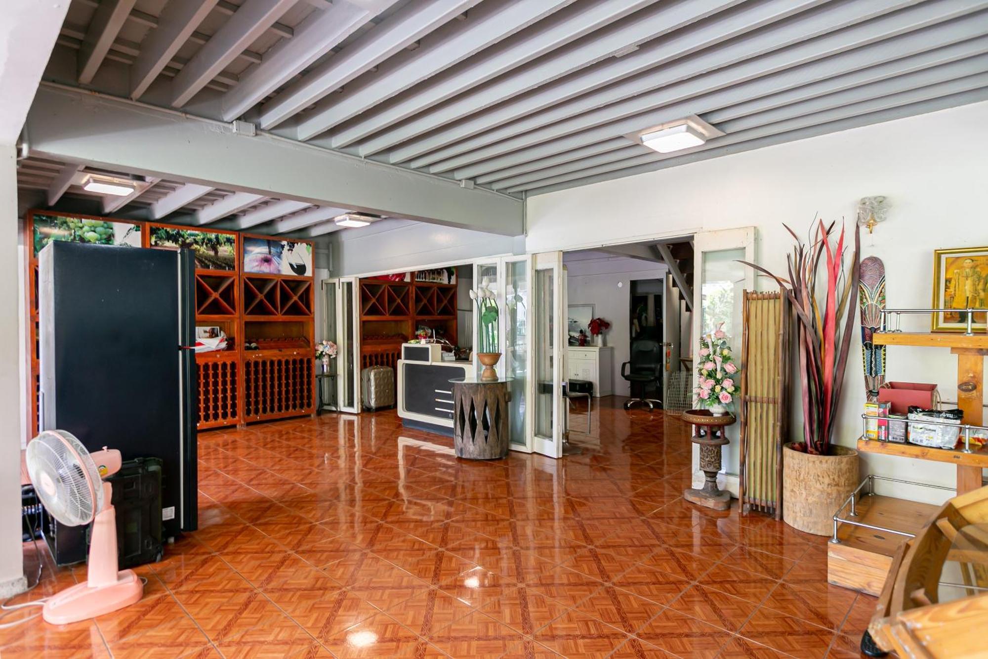 Wong Amat House Hotel Pattaya Bagian luar foto