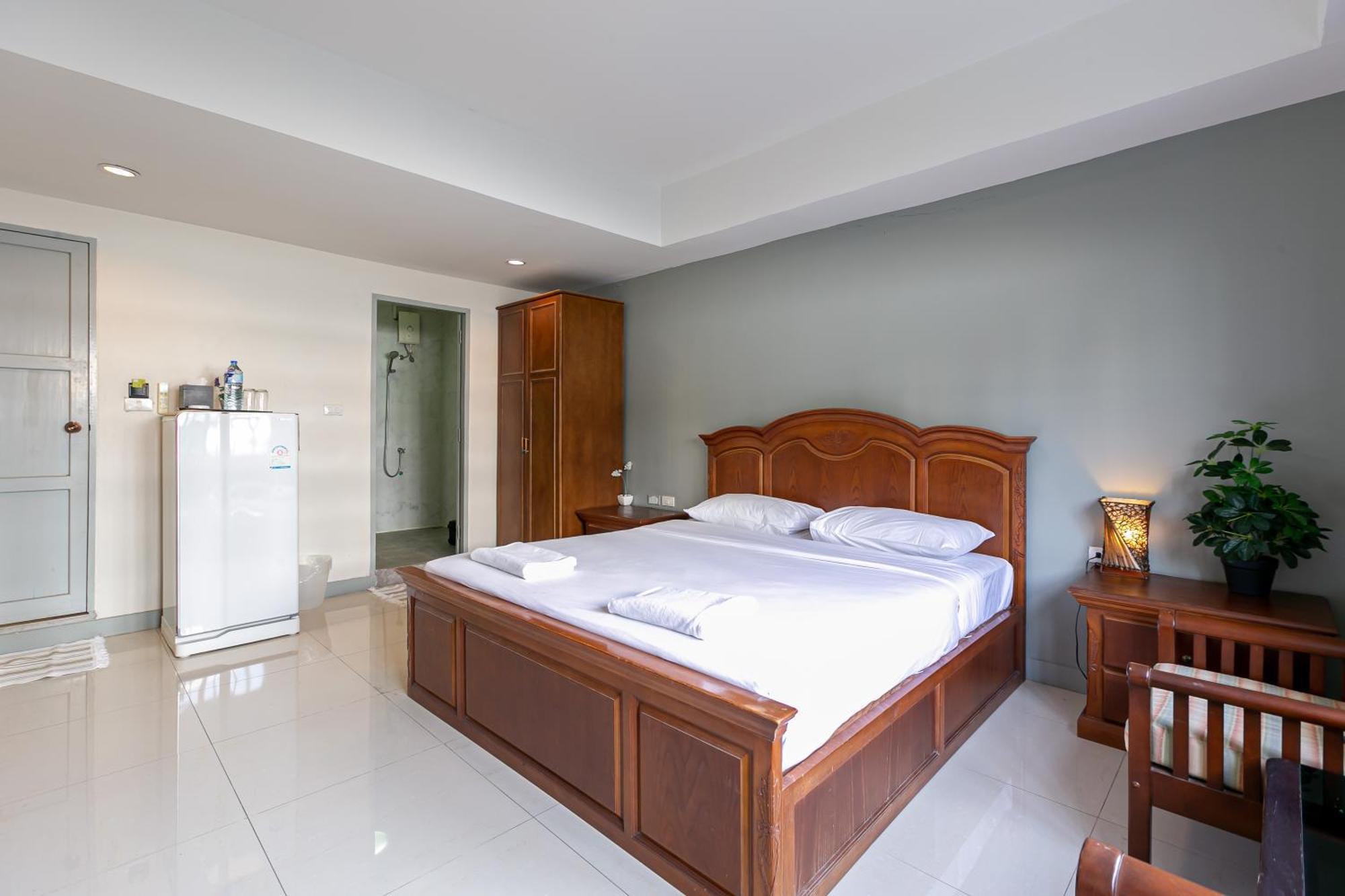 Wong Amat House Hotel Pattaya Bagian luar foto