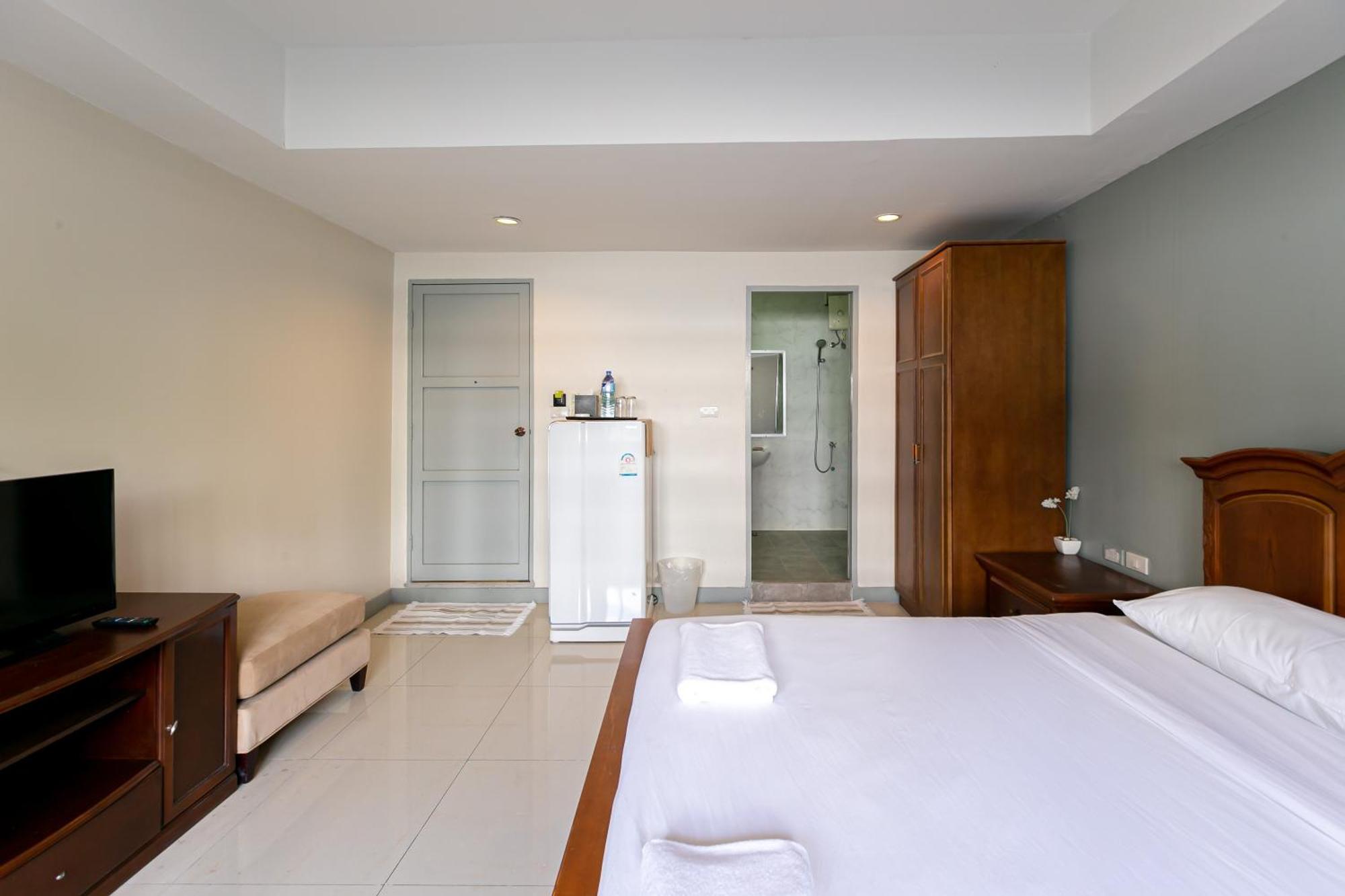 Wong Amat House Hotel Pattaya Bagian luar foto