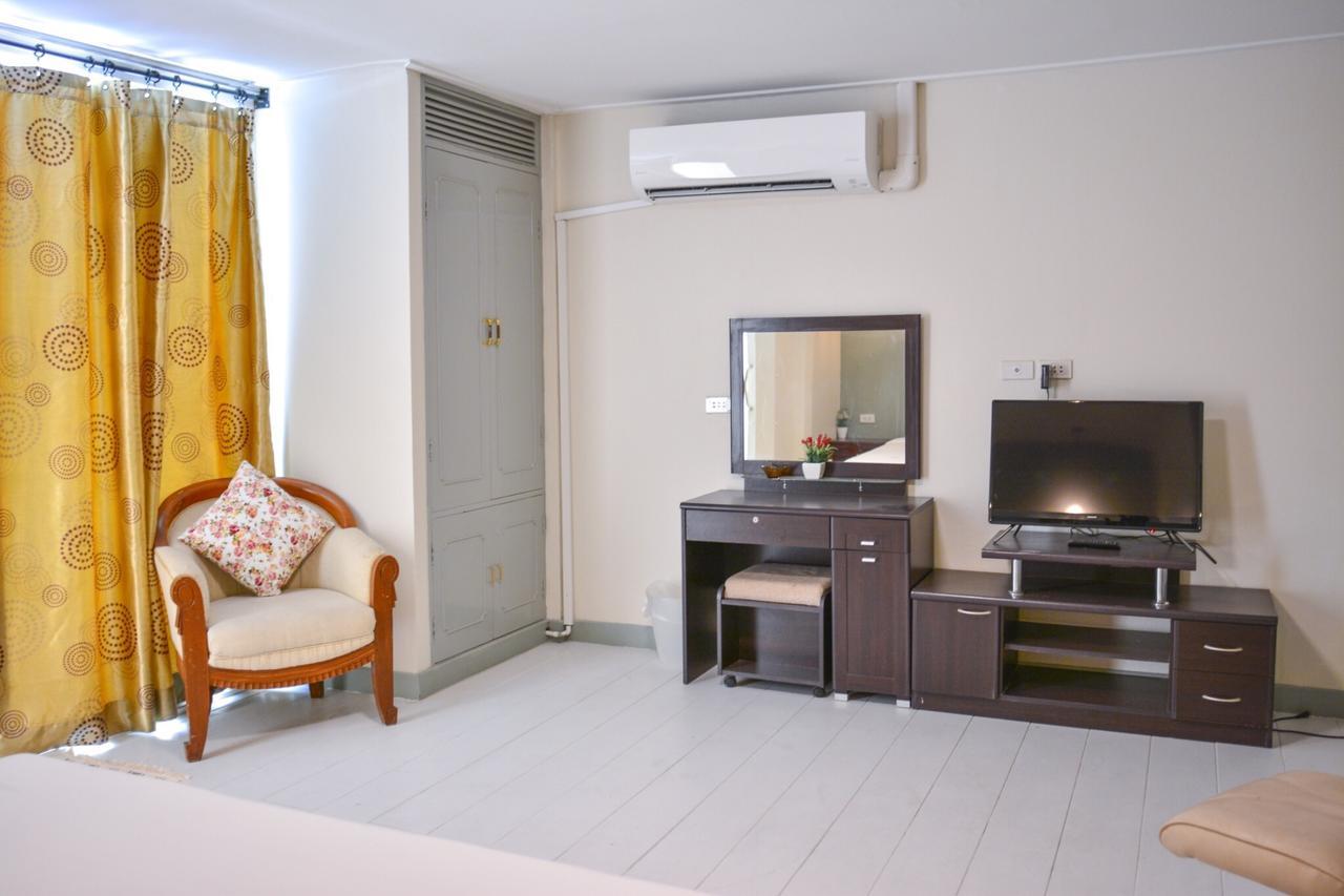 Wong Amat House Hotel Pattaya Bagian luar foto